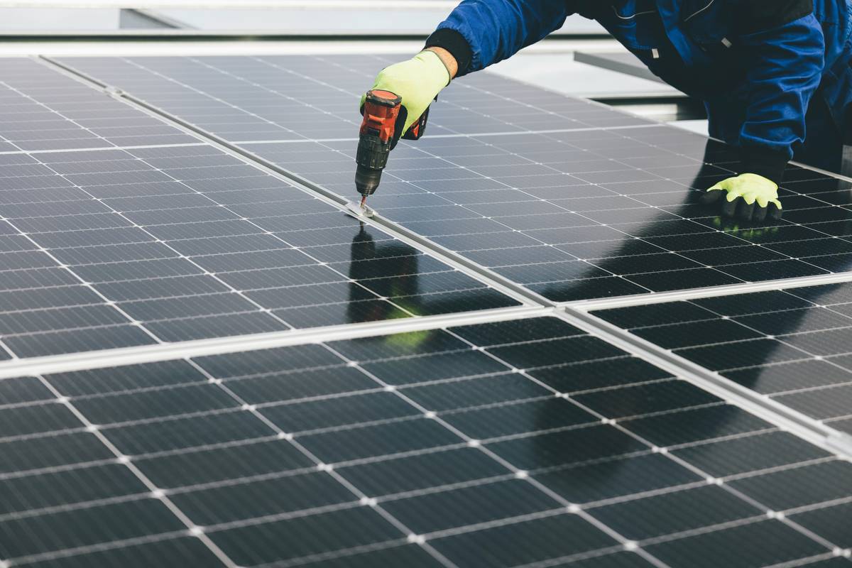 Step By Step Solar Panel Repair: 7 Proven Tips to Avoid Costly Mistakes